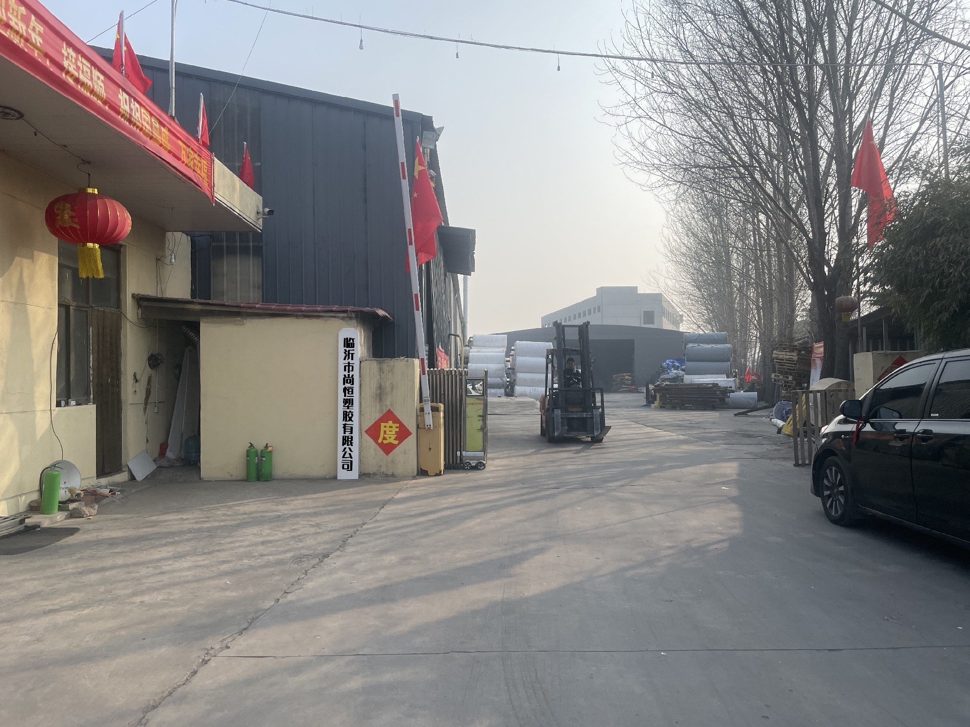 篷布專家——臨沂市尚恒塑膠有限公司，為您提供高品質(zhì)篷布解決方案
